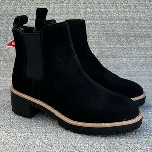 BLONDO Matilda Waterproof Lug Sole Chelsea Boot Black Women's Size 5.5 US NEW